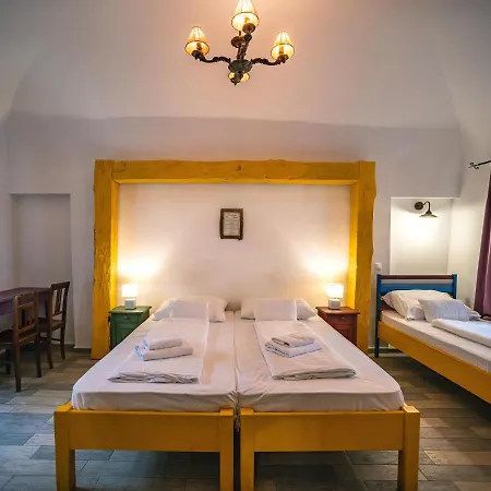 Régi Posta étterem és 3*