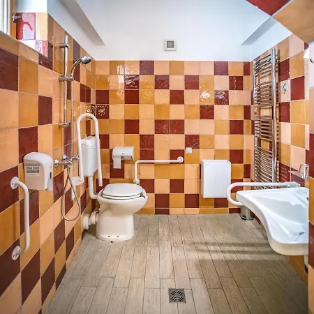 Régi Posta étterem és 3* Debrecen