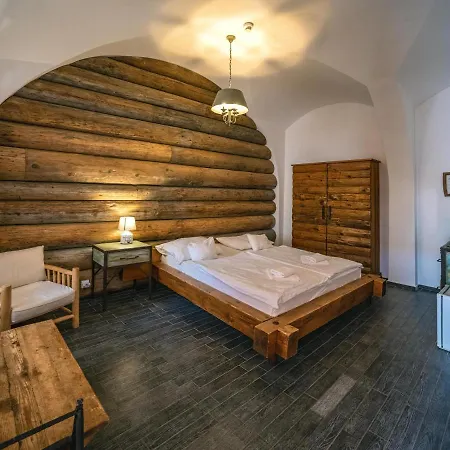 Régi Posta étterem és Szálloda 3*