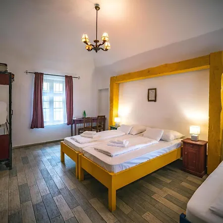 Regi Posta Es Etterem Hotel