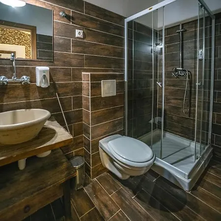 Regi Posta Es Etterem Hotell 3*