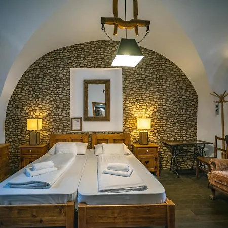 酒店 Regi Posta Es Etterem 3*