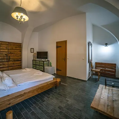 Hotel Regi Posta Etterem Es Fogado 3*