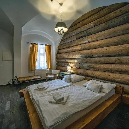 Regi Posta Etterem Es Fogado Hotel Debreţin