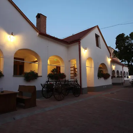 Regi Posta Es Etterem 德布勒森