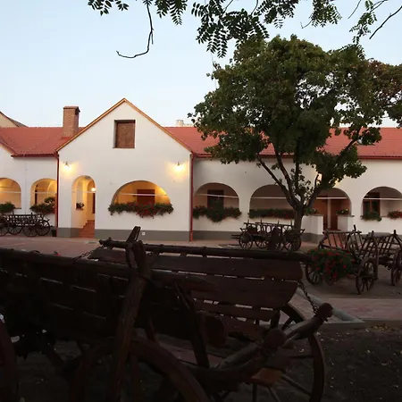 Regi Posta Es Etterem