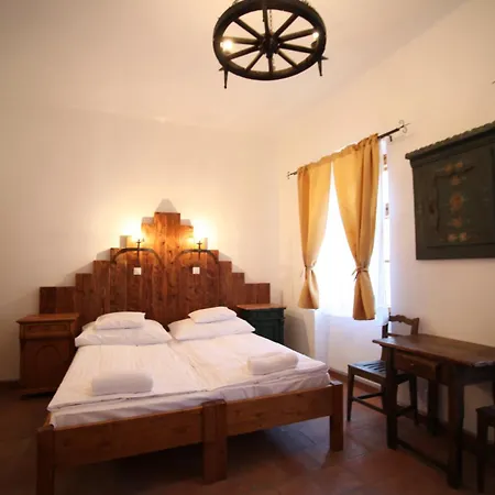 Hotel Regi Posta Es Etterem Debreţin