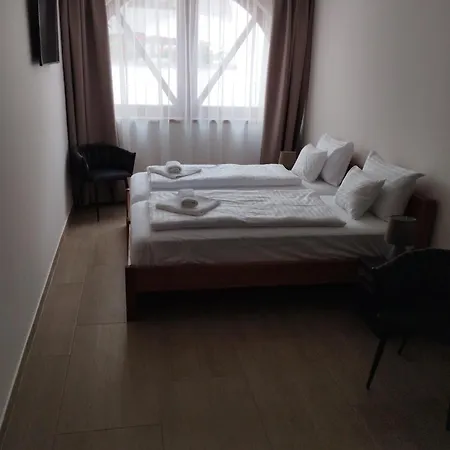 Regi Posta Es Etterem 3*