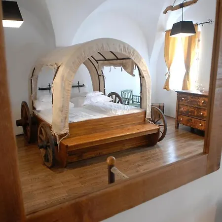 Hotel Regi Posta Es Etterem