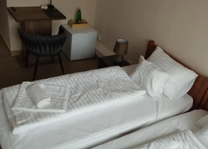 Régi Posta étterem és 3* Debrecen